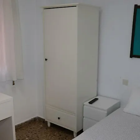 Pensión Milmarcos 2*